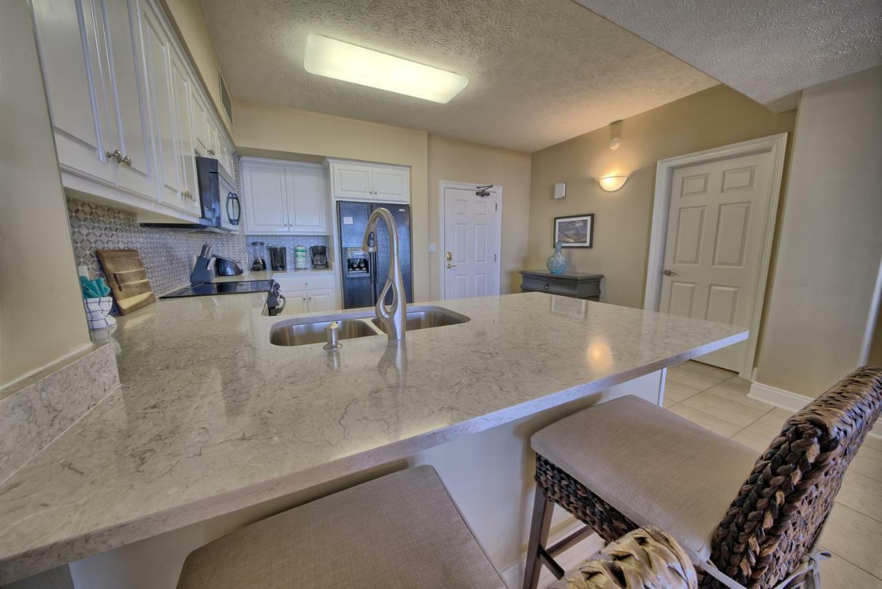 Astonishing Oceanfront With Oversized Balcony To Enjoy Amazing Gulf View - Unit 0204 Apartment